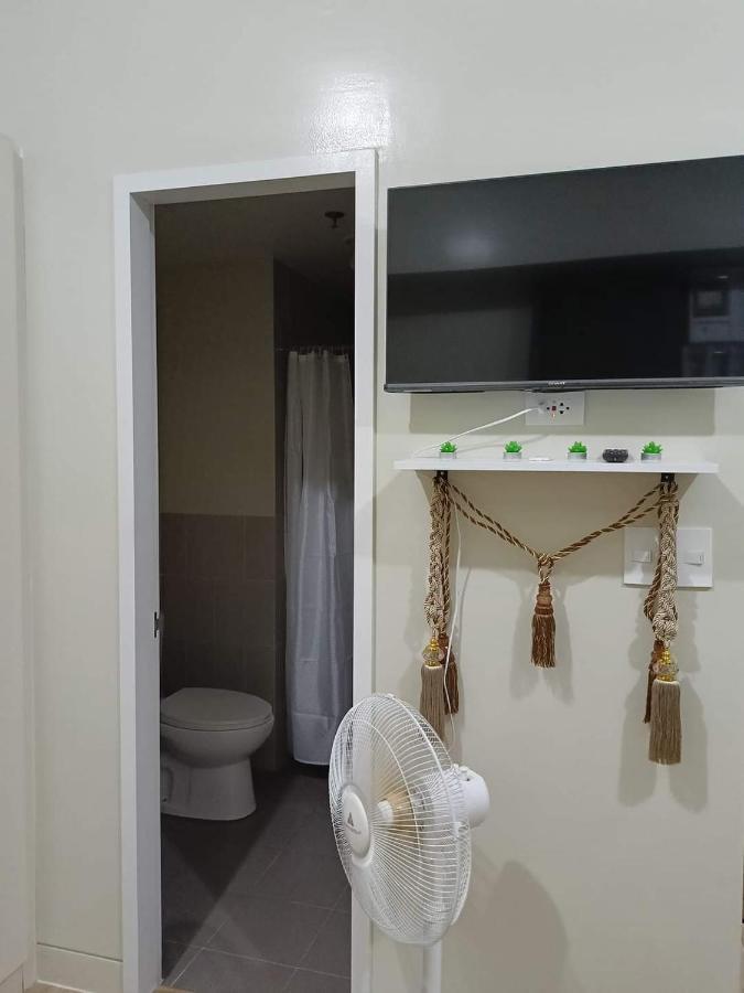 Budget Accommodation Holland Park Condominium Southwoods Binan Laguna Jalang Bagian luar foto