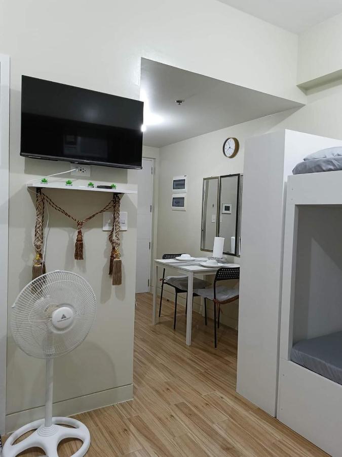 Budget Accommodation Holland Park Condominium Southwoods Binan Laguna Jalang Bagian luar foto
