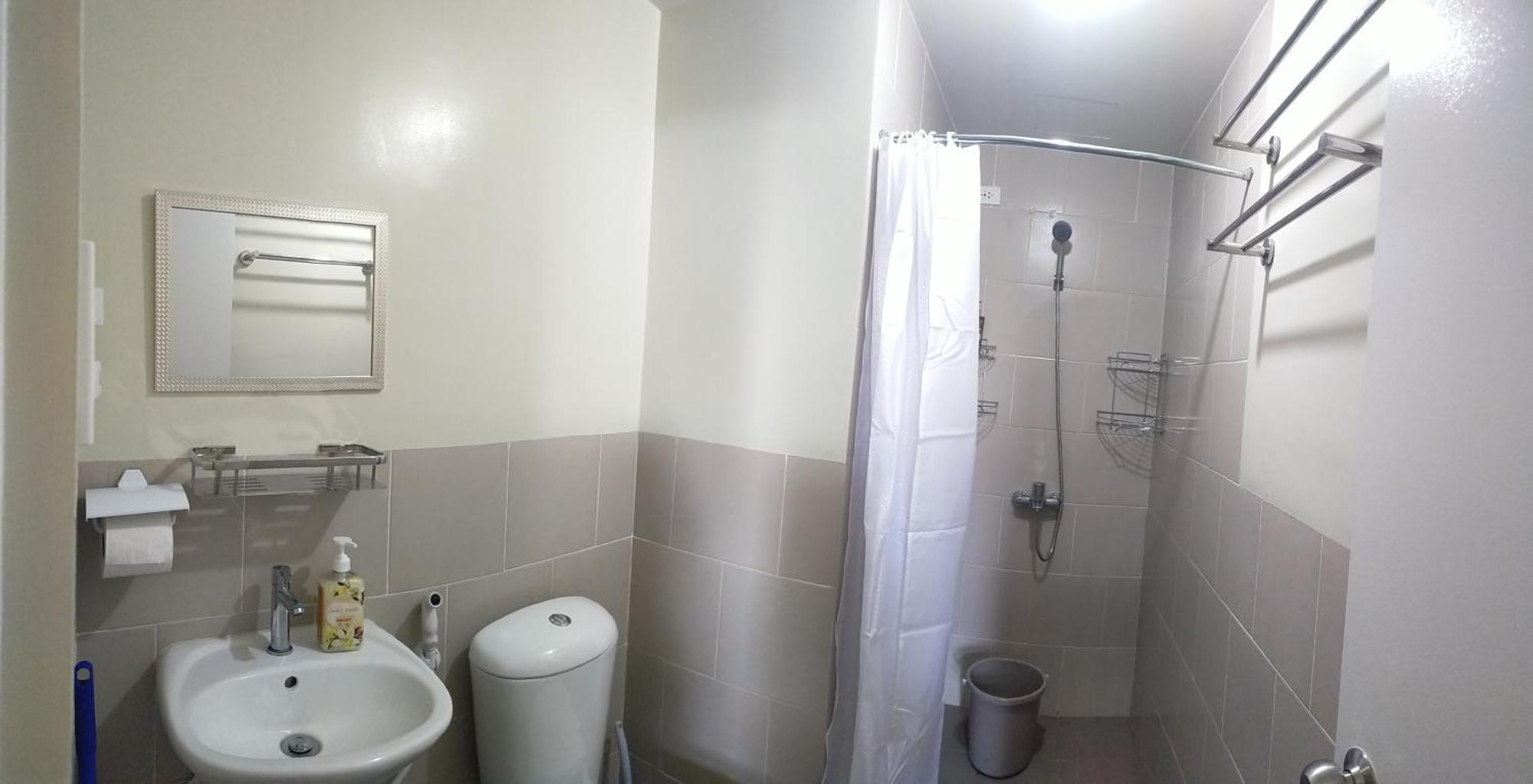 Budget Accommodation Holland Park Condominium Southwoods Binan Laguna Jalang Bagian luar foto